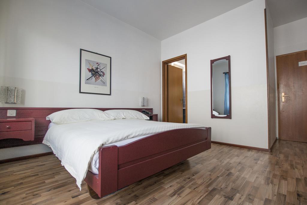 Hotel Besso Lugano Center ภายนอก รูปภาพ