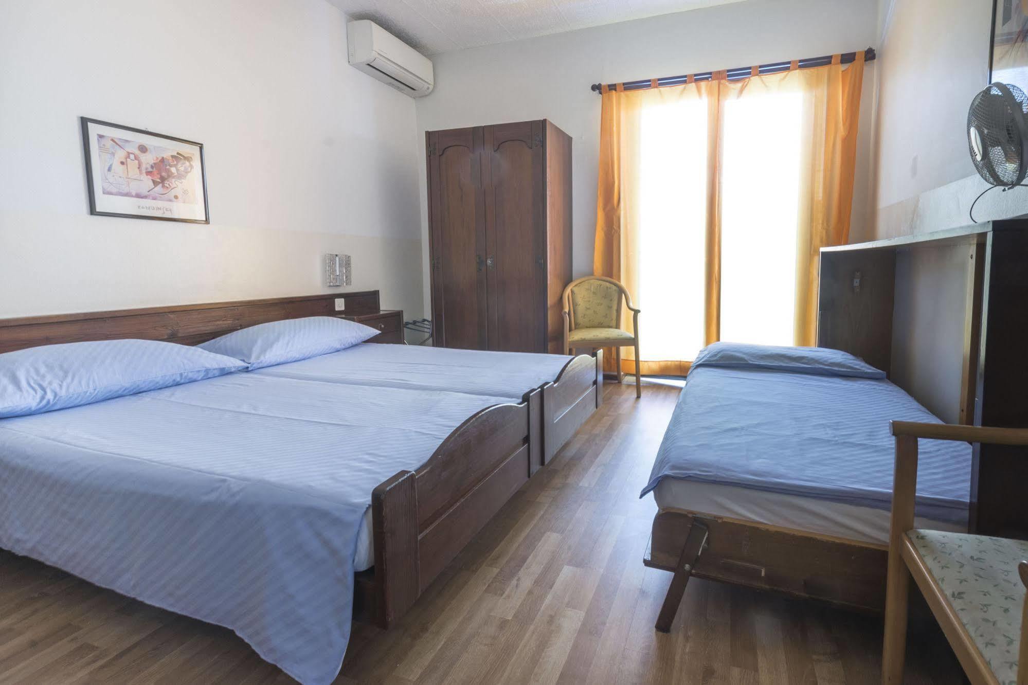 Hotel Besso Lugano Center ภายนอก รูปภาพ