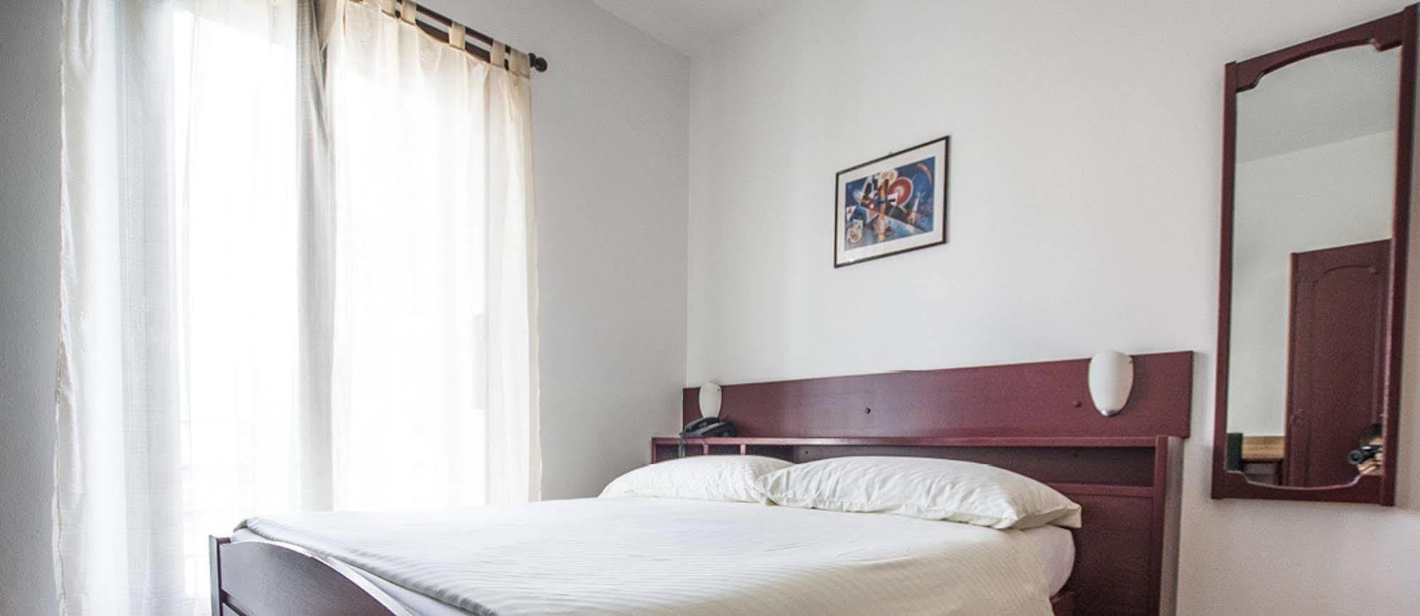 Hotel Besso Lugano Center ภายนอก รูปภาพ